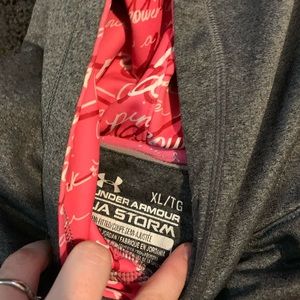 underarmor pull over